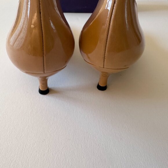 Stuart Weitzman Size 11.5 “Adobe” Patent Kitten Heel Pumps - Picture 7 of 8